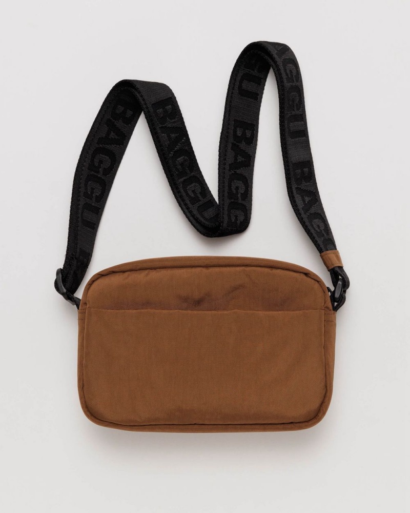 Bolsos Cruzados Baggu Camera Marrom | 756320-WKR